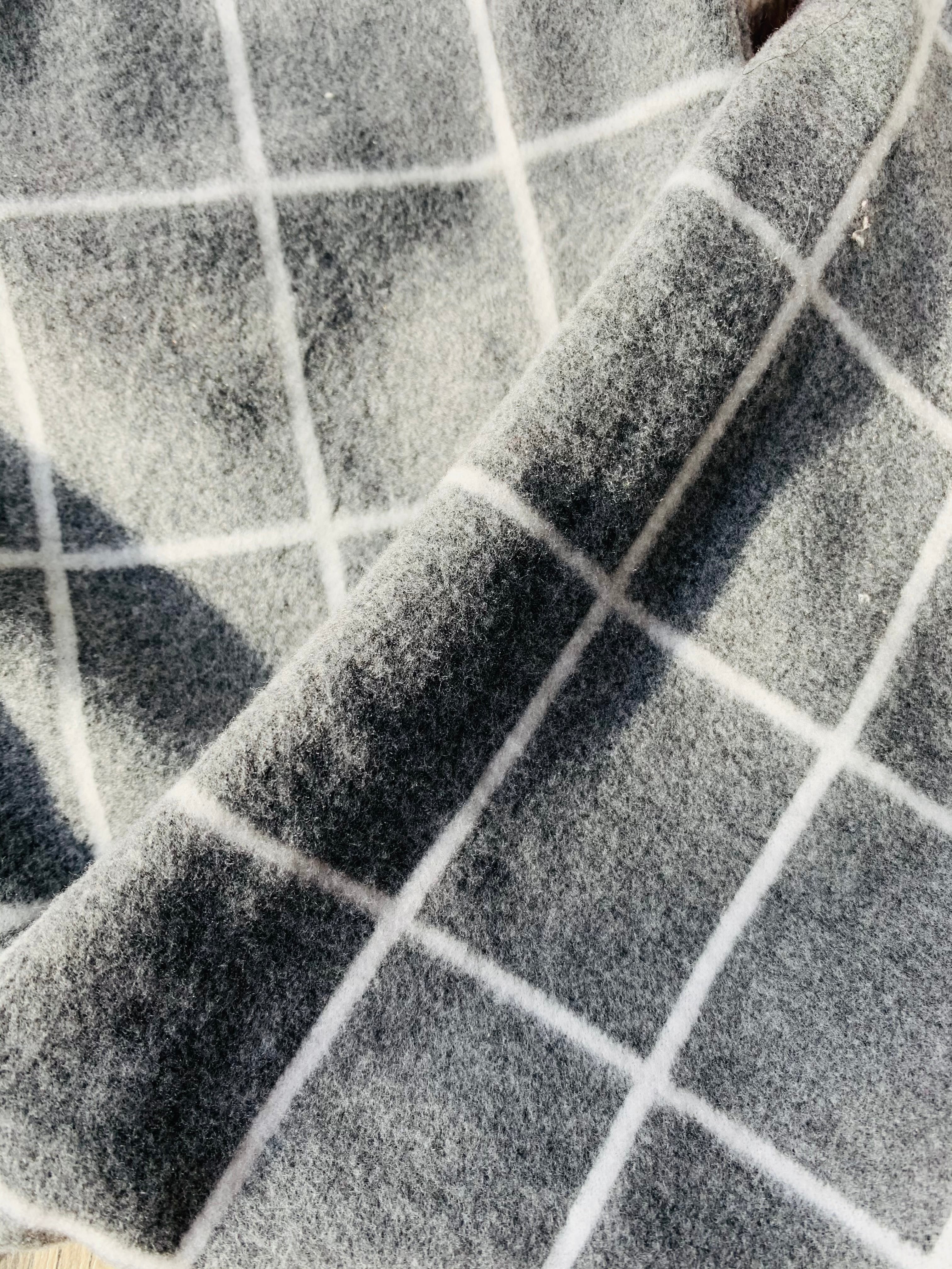Grey window pane striped set